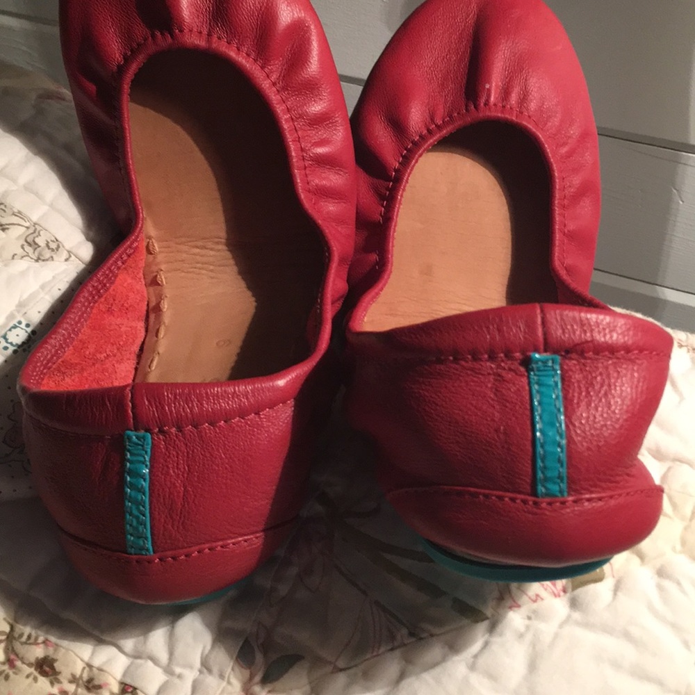 Cardinal red tieks.  These are additional photos
